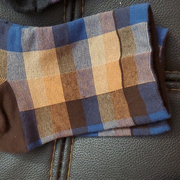 Three pairs of women's socks - Picture 6 of 7